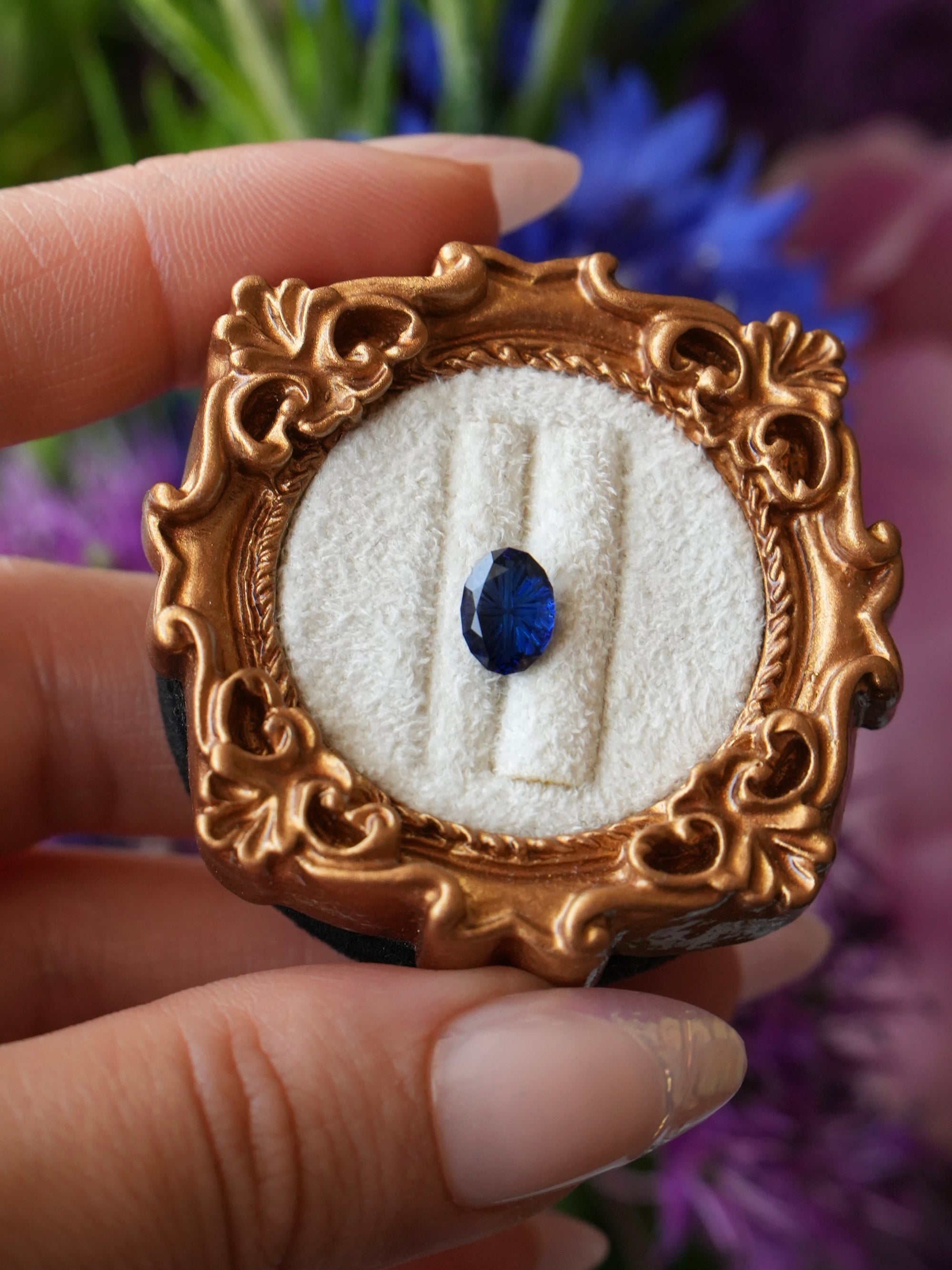 Fantasy Oval Royal Blue Lab Sapphire