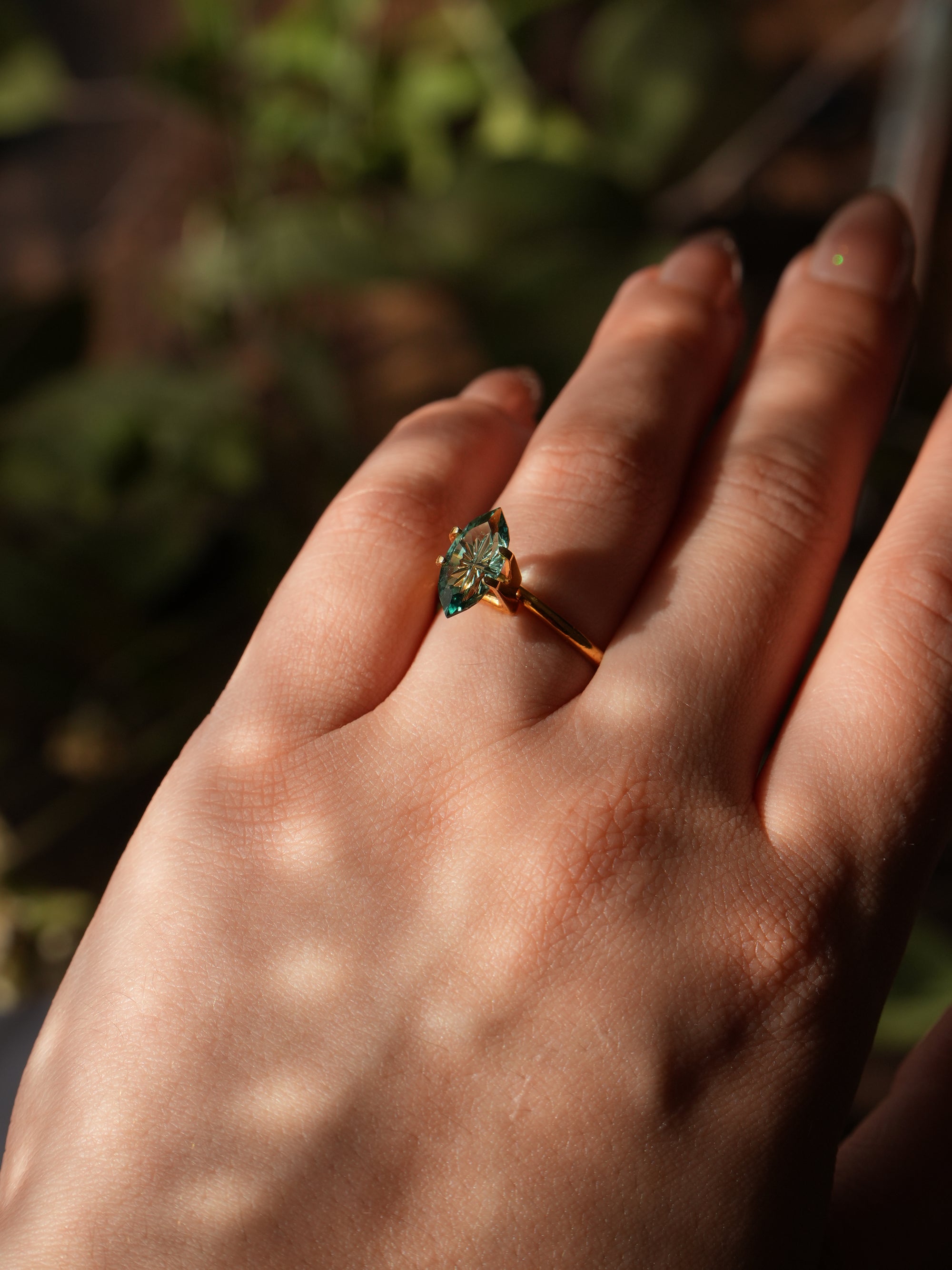 Fantasy cut Green Lab Sapphire Marquise