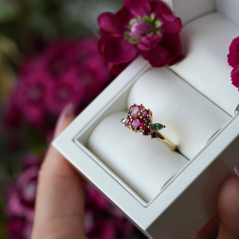 Aurora |  Cluster round Lab Sapphire & marquise Moissanite