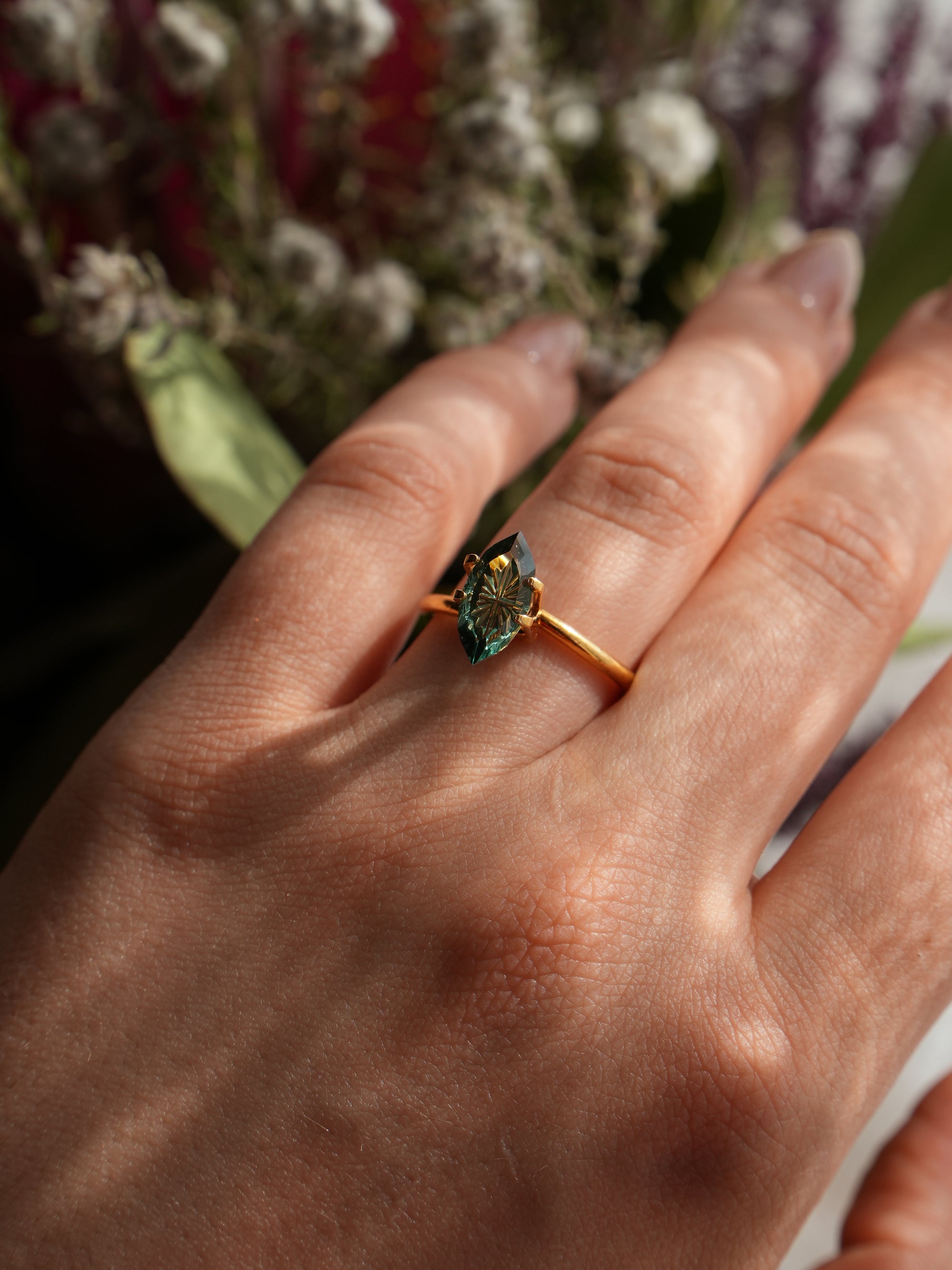 Fantasy cut Green Lab Sapphire Marquise