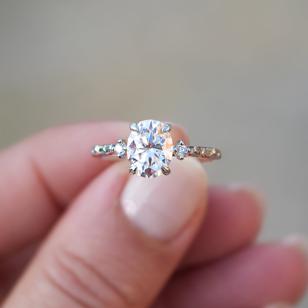 Willow | 2ct Oval Moissanite & Lab diamonds White Gold Leaves