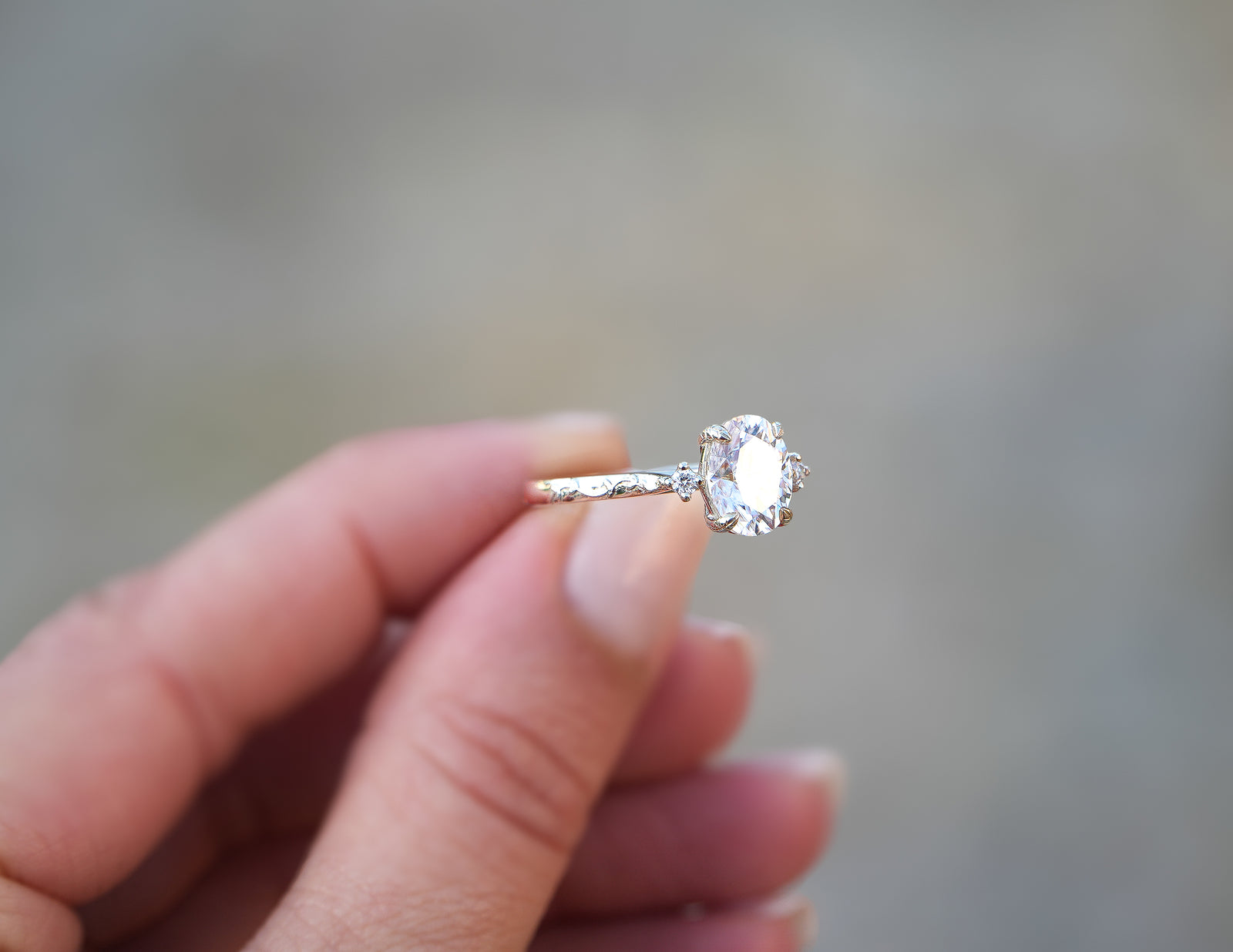 Willow | 2ct Oval Moissanite & Lab diamonds White Gold Leaves