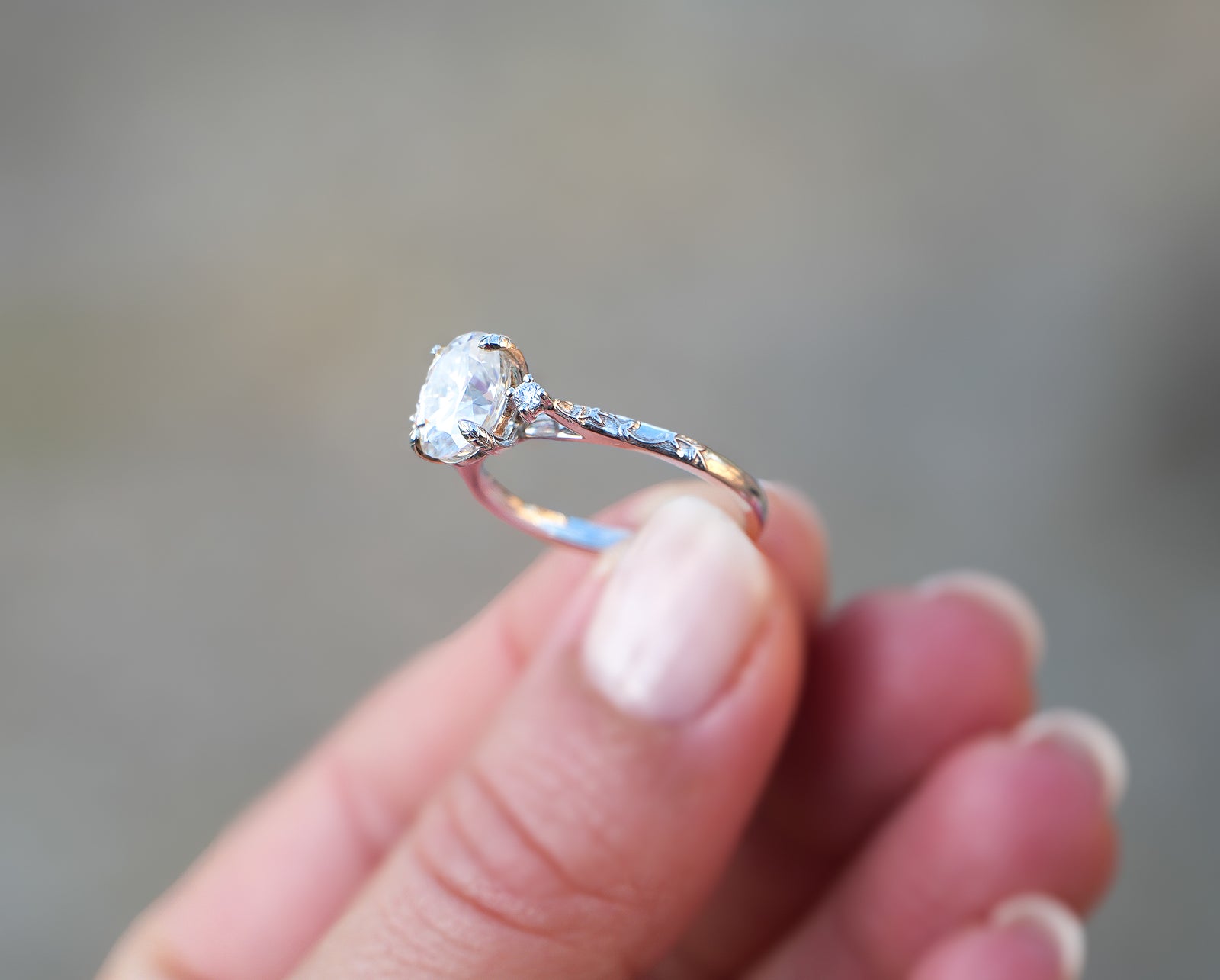 Willow | 2ct Oval Moissanite & Lab diamonds White Gold Leaves