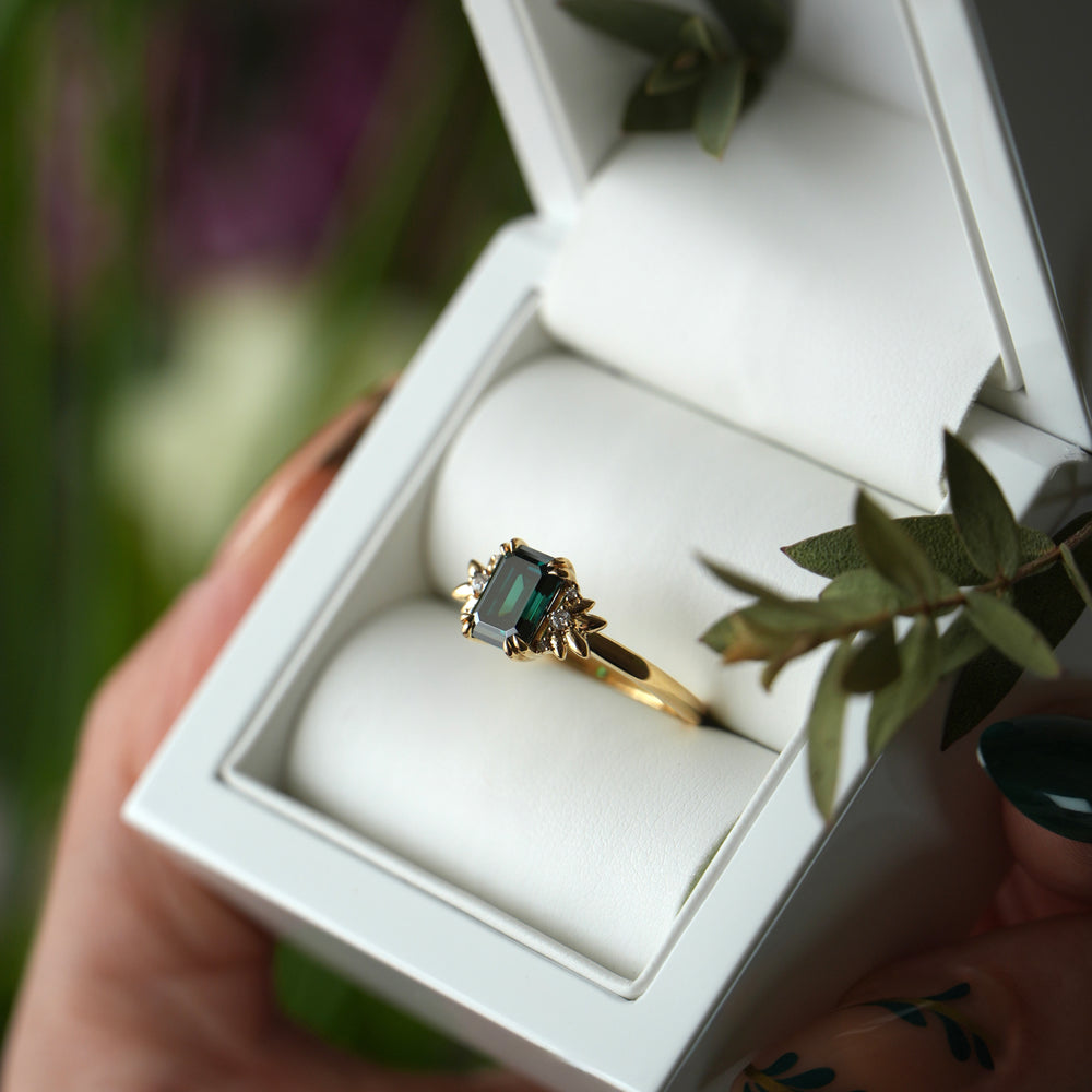 Evergreen | Green Moissanite Emerald Cut&Lab Diamonds