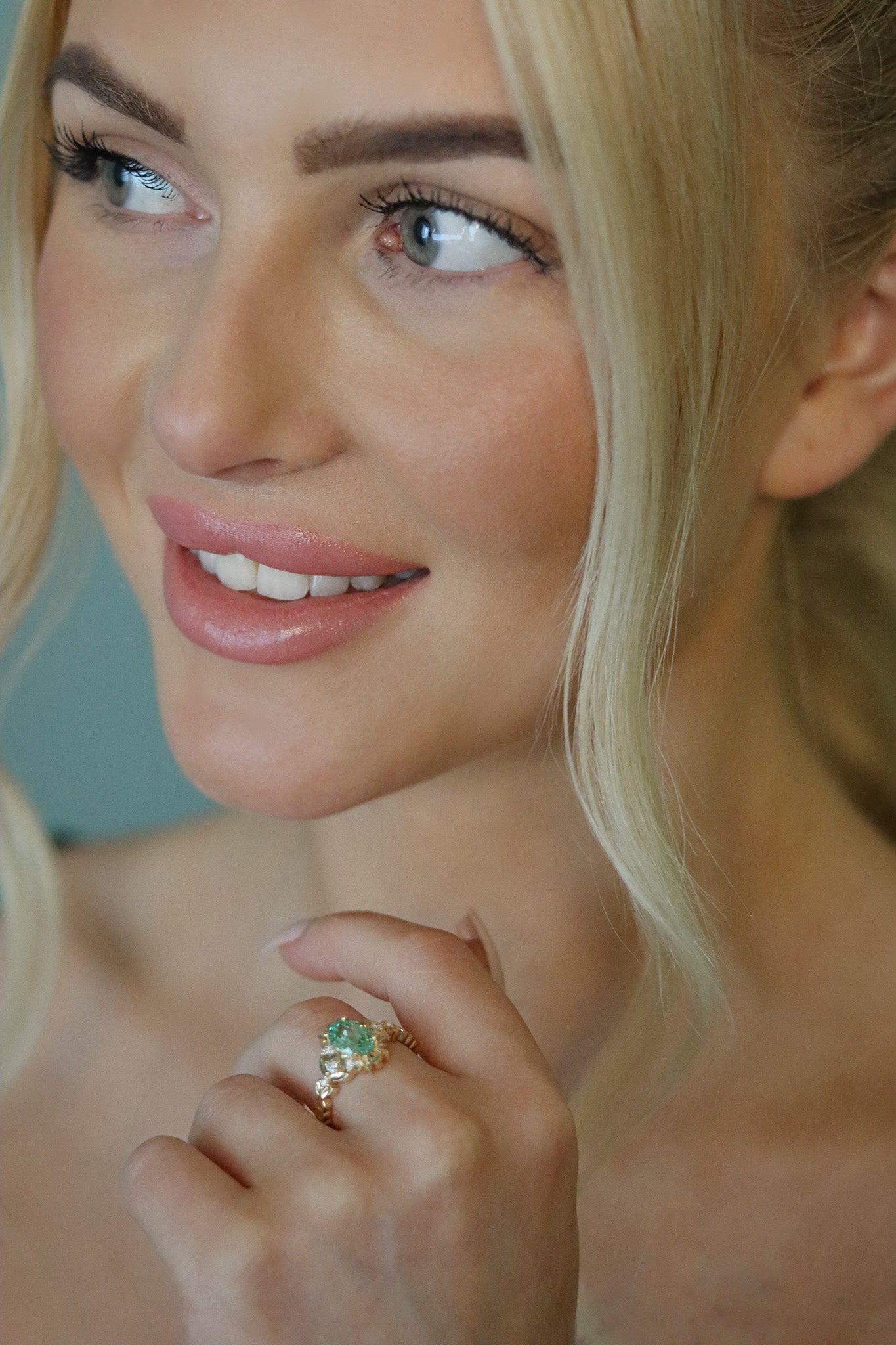 Laurel | Green Lab Sapphire 6x9mm & Lab Diamonds