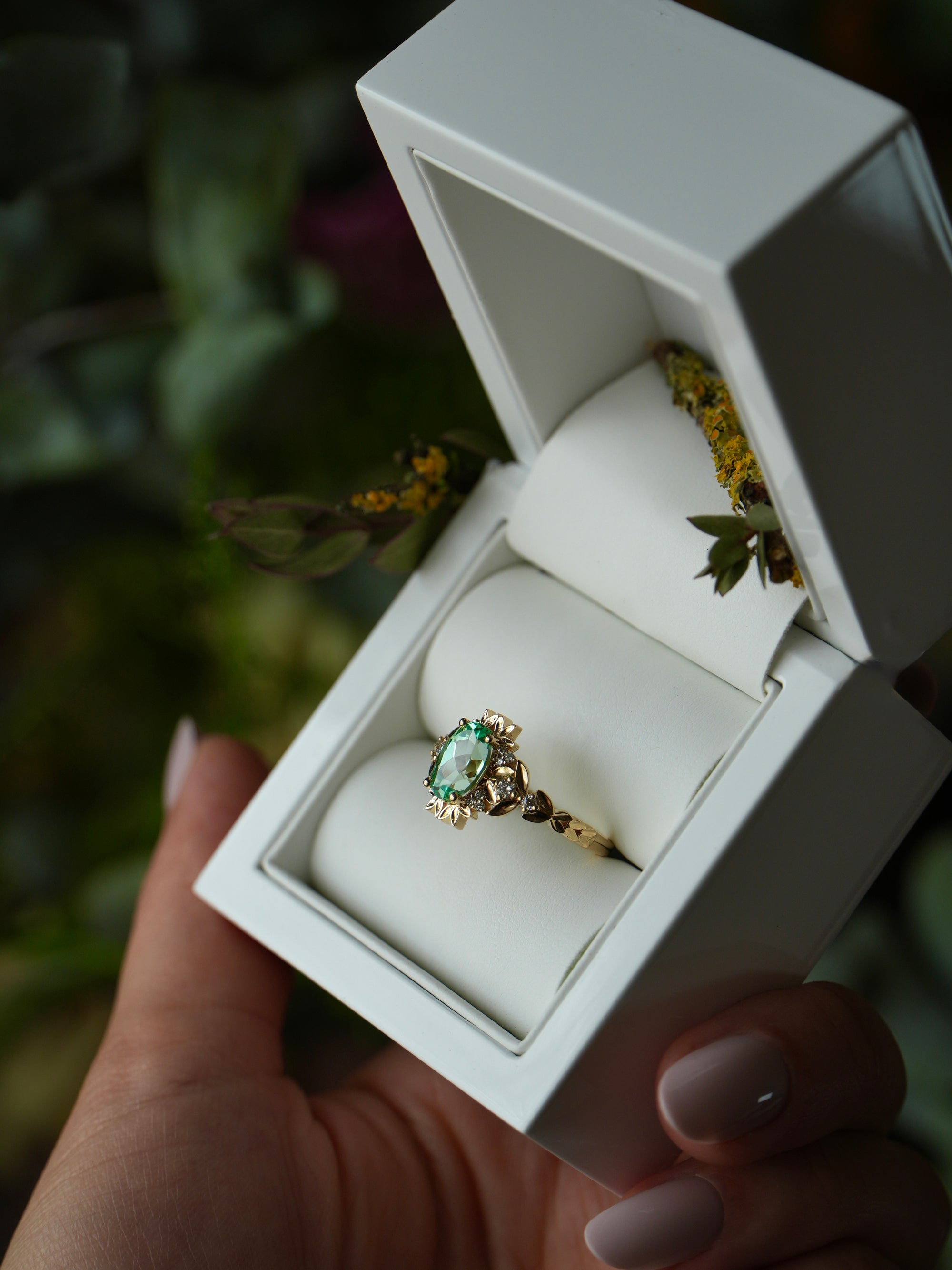 Laurel | Green Lab Sapphire 6x9mm & Lab Diamonds